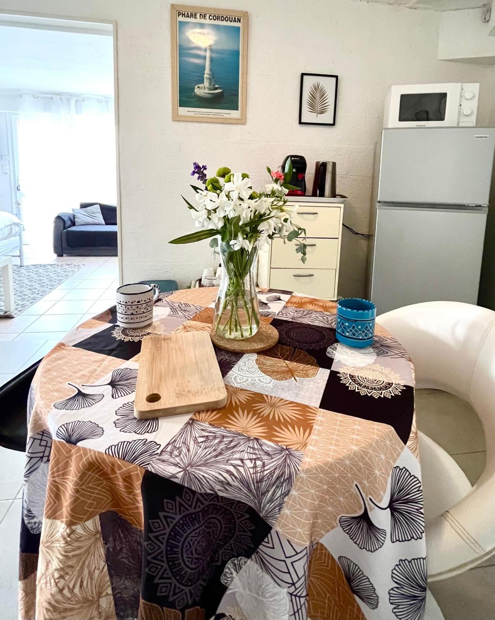 Chambre Avec Vue La Roche-Chalais Екстер'єр фото